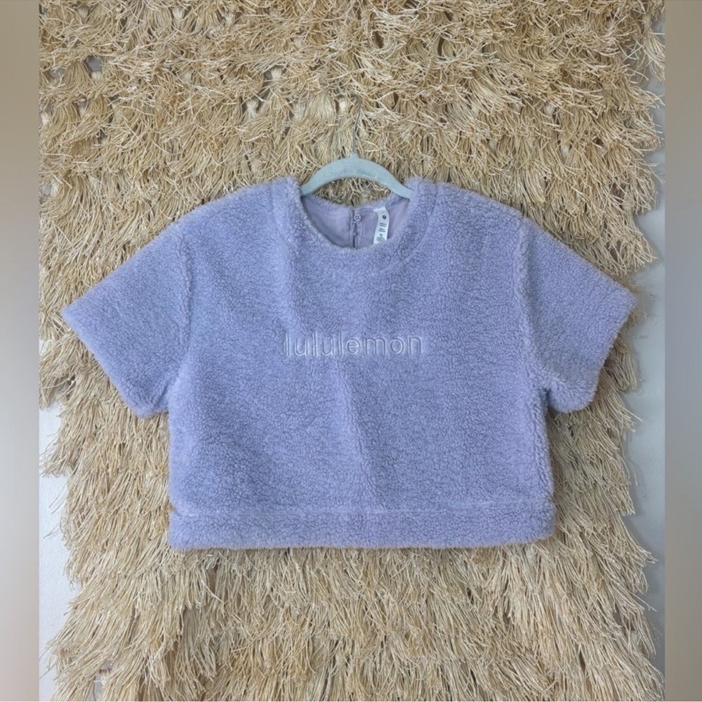 Lululemon✨Textured Fleece Embroidered Logo Faint Lavender✨NWT✨6  Sweatshirt